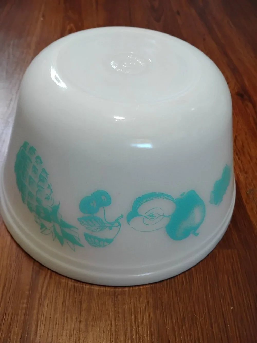 Vintage Federal Milk Glass Fruit Fare Mixing Bowl 9